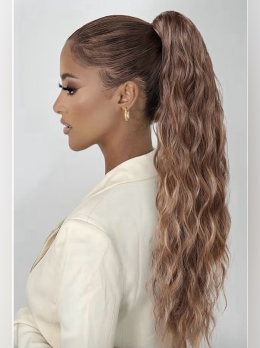 Wrap-Around Wavy Ponytail Extension 26” – Medium Brown with Highlights NEW